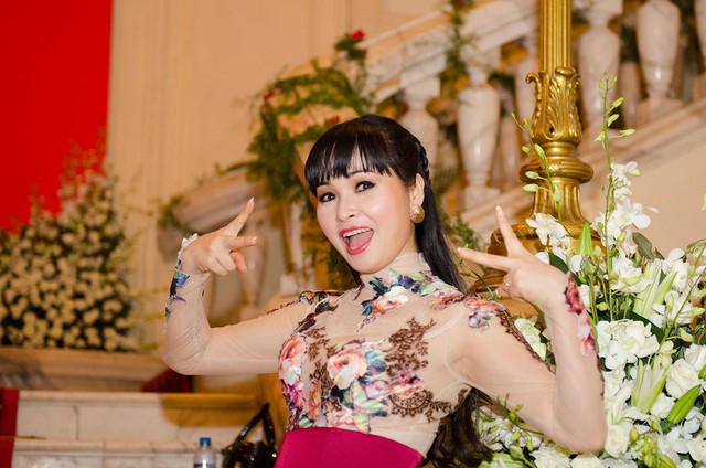 
	Phút nhí nhảnh của nữ ca sĩ Trang Nhung.
