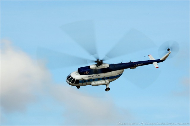 Trực thăng vận tải đa năng Mi-171A2 lần đầu tiên trình diễn trước công chúng.