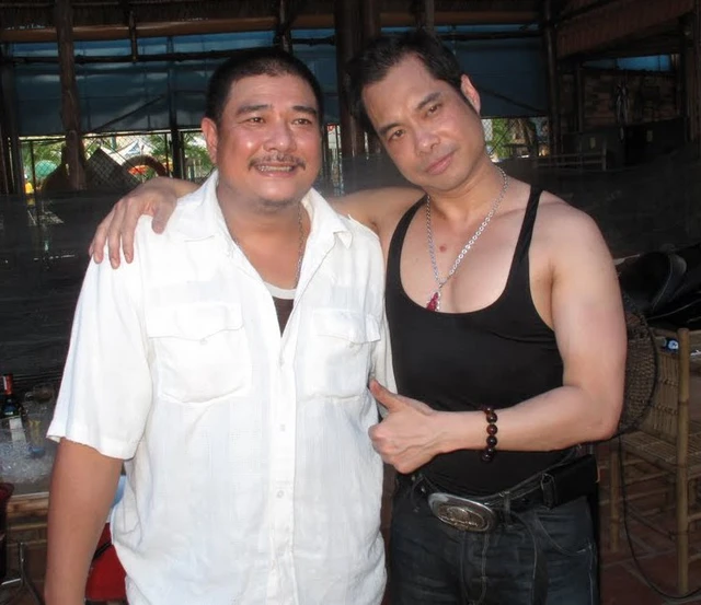  	Tình bạn của ca sĩ Ngọc Sơn và diễn viên – đạo diễn Lê Tuấn Anh vẫn còn mặn nồng, thân thiết cho đến bây giờ