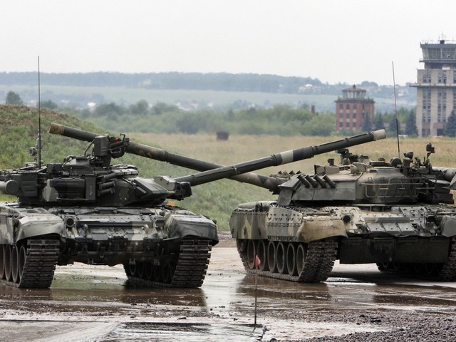 T-90 và T-80, 2 dòng xe tăng chủ lực hiện đại nhất của Nga