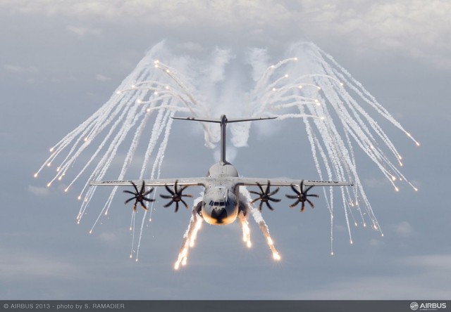 Cận cảnh 'gã khổng lồ' Tây Âu Airbus A400M 