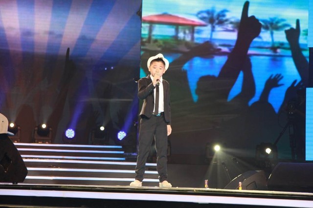 Ngọc Duy lần đầu trở lại sân khấu sau The Voice Kids