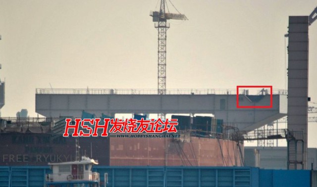 Bức ảnh cho thấy Trung Quốc đang đóng siêu tàu sân bay.