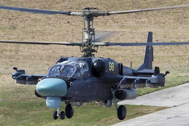 Máy bay trực thăng tấn công Ka-52.