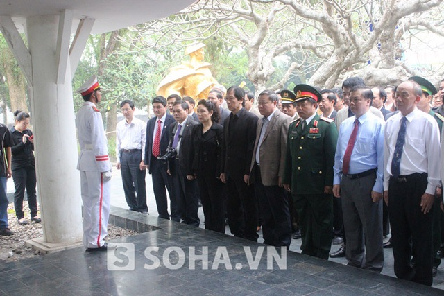 Trong chuyến công tác tại Điện Biên lần này, Bộ trưởng Bộ Tài Chính - Đinh Tiến Dũng cũng tham gia lễ khởi công xây dựng nghĩa trang A1.