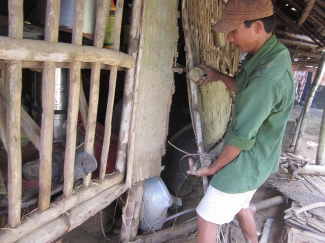 
	Nhà cửa tan hoang