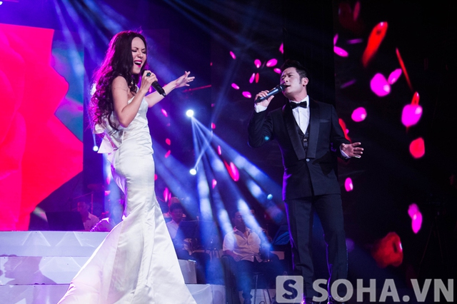  	Đây là lần đầu tiên Bằng Kiều song ca với nữ ca sĩ xinh đẹp Phương Linh. Sự ăn ý giữa họ khiến khán giả kỳ vọng vào một bóng hồng mới bên cạnh Bằng Kiều trên sân khấu. 