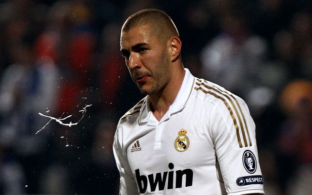 
	Benzema sẽ bỏ Real?