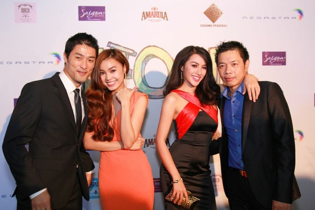  	Dàn diễn viên trong phim: Johnny Trí Nguyễn, Ninh Dương Lan Ngọc, Trương Nhi và Thái Hòa.