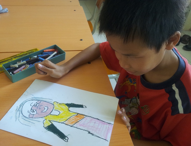 Bức chân dung Đại tướng Võ Nguyên Giáp trong trí tưởng tượng của trẻ em mù!