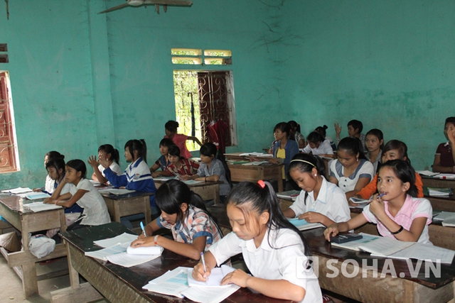 	Hơn 600.000 học sinh trên toàn địa bàn tỉnh Nghệ An sẽ nghỉ học trong hai ngày 11-12/11 để tránh siêu bão Haiyan
