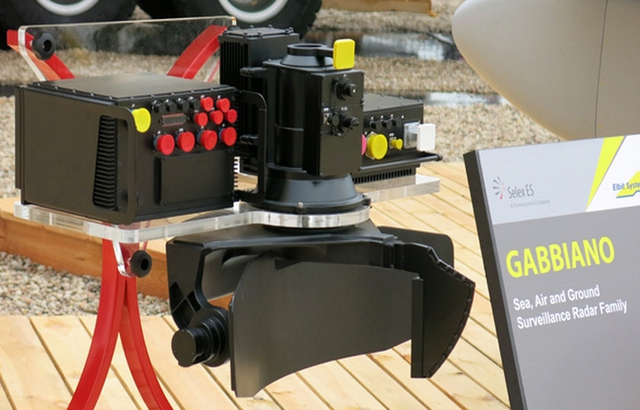 Radar tìm kiếm trên biển Gabbiano dành cho UAV Hermes 900 được Elbit Systems giới thiệu tại triển lãm hàng không Paris.