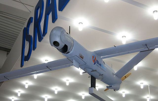 Công ty Bluebird Aero Systems của Isreal giới thiệu UAV ThunderB có thời gian bay 24 giờ và mang theo tải trọng trinh sát Controp S-STAMP .