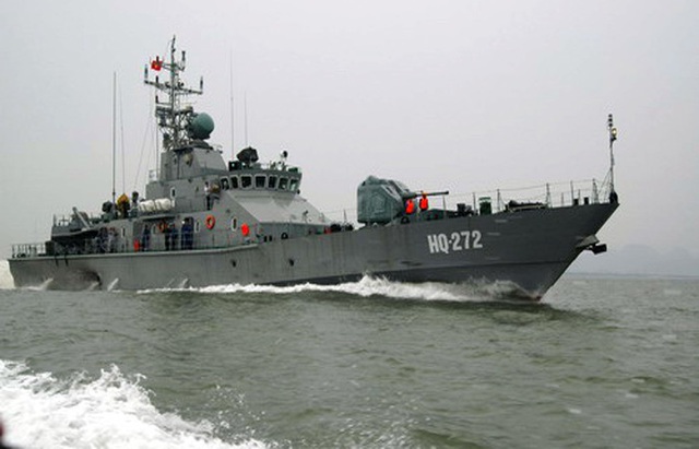 Tàu pháo TT400TP của Hải quân Việt Nam.