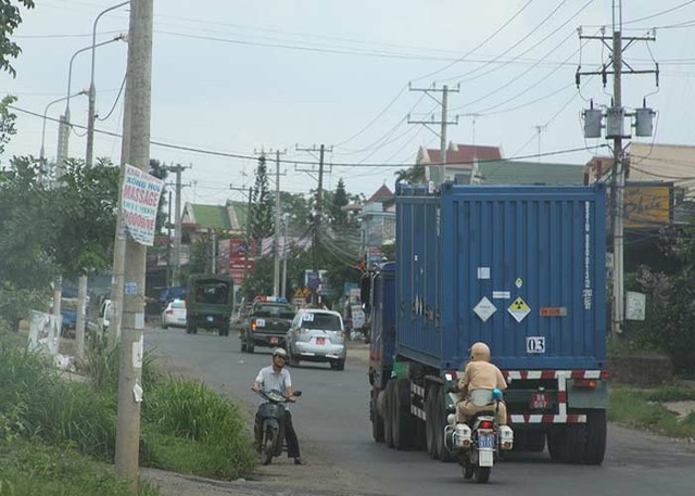 Lò phản ứng nghiên cứu Đà Lạt thuộc trong số hơn 20 lò phản ứng nghiên cứu của 17 quốc gia sử dụng nhiên liệu HEU do Liên Xô trước đây cung cấp nên cần phải chuyển đổi sang nhiên liệu LEU.