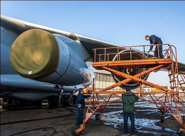 Thời điểm hiện tại, các chuyên viên kỹ thuật đang hoàn thiện về mặt thiết kế đối với chiếc Il-476 và chuẩn bị chuyển giao nó cho Bộ Quốc phòng Nga để thử nghiệm ở cấp độ nhà nước.