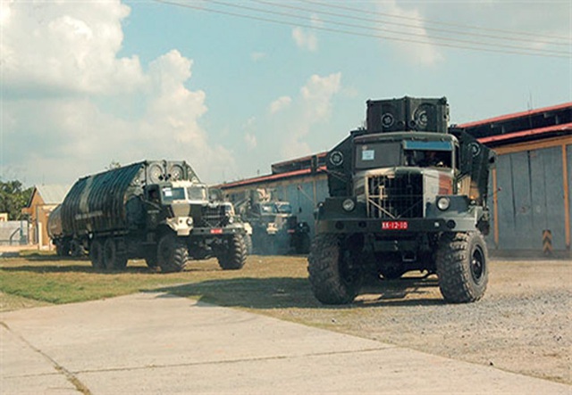 Hồi tháng 9/2012, Tiểu đoàn Vượt sông 4, Lữ đoàn Công binh 25, Quân khu 9 tổ chức diễn tập cấp đại đội thực hiện nhiệm vụ bắc cầu phao qua sông nhằm rèn luyện, nâng cao trình độ, năng lực tổ chức chỉ huy, bản lĩnh chiến đấu cho cán bộ, chiến sĩ. (Trong ảnh: Lên đường làm nhiệm vụ)