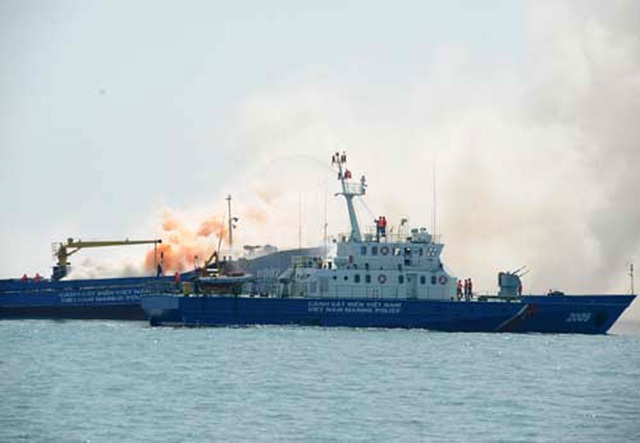 Thượng tướng Nguyễn Thành Cung thay mặt Thường vụ Quân ủy Trung ương-Bộ Quốc phòng nhấn mạnh, nhiệm vụ bảo vệ Tổ quốc, bảo vệ chủ quyền, an ninh, trật tự an toàn và bảo vệ môi trường biển, đảo sẽ tiếp tục đặt ra những nội dung, yêu cầu mới cao hơn và nặng nề hơn. Do vậy, mỗi cán bộ, chiến sĩ CSB Việt Nam phải luôn xác định rõ vị trí, ý nghĩa của biển, đảo; phải làm hết sức mình để vừa giữ vững đư­ợc chủ quyền, vừa giữ vững đ­ược môi trư­ờng hoà bình, ổn định trên biển, tạo điều kiện thuận lợi cho công cuộc xây dựng và phát triển đất nước. (Trong ảnh: Tàu CSB diễn tập)