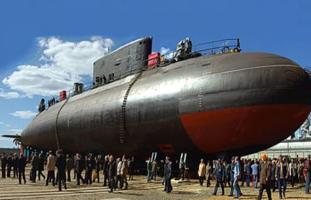 Thông tin trên được tờ The Times of India ngày 3/12 cho hay, Trung Quốc vừa đạt được một thỏa thuận cung cấp cho Hải quân Bangladesh 2 chiếc tàu ngầm diesel-điện thuộc dự án 636 mà Bắc Kinh mua từ Nga.