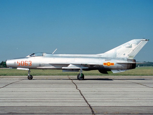 Máy bay chiến đấu MiG-21 do Liên Xô sản xuất.