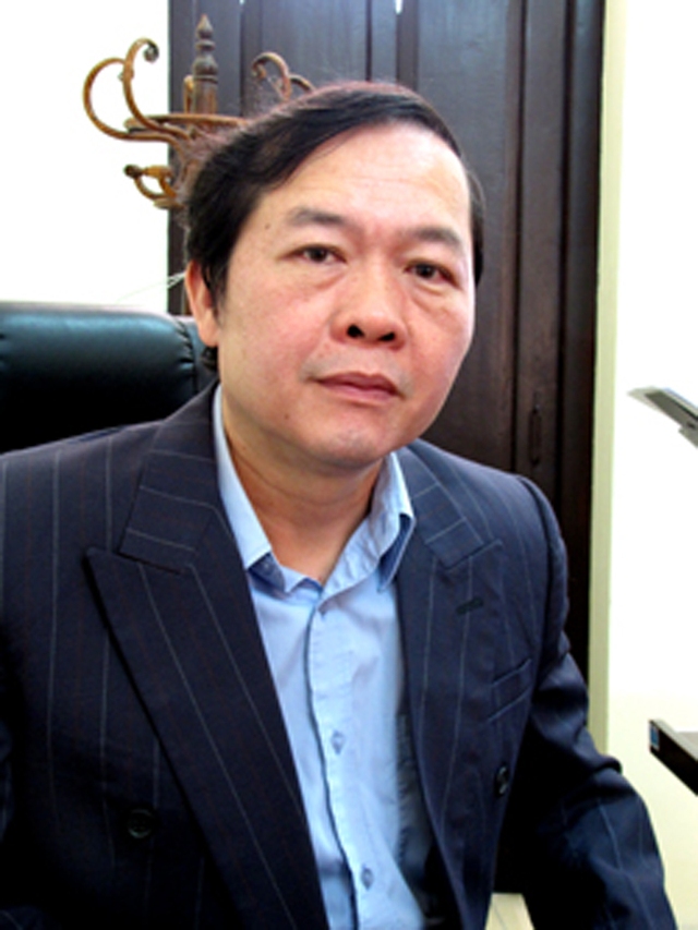PGS.TS Nguyễn Hồng Phương, Phó Giám đốc Trung tâm báo tin động đất và cảnh báo sóng thần (Viện Vật lý địa cầu).