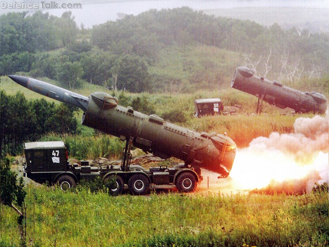 Vì sao Việt Nam bỏ qua “cơ hội vàng” mua tên lửa Trung Quốc thèm muốn?