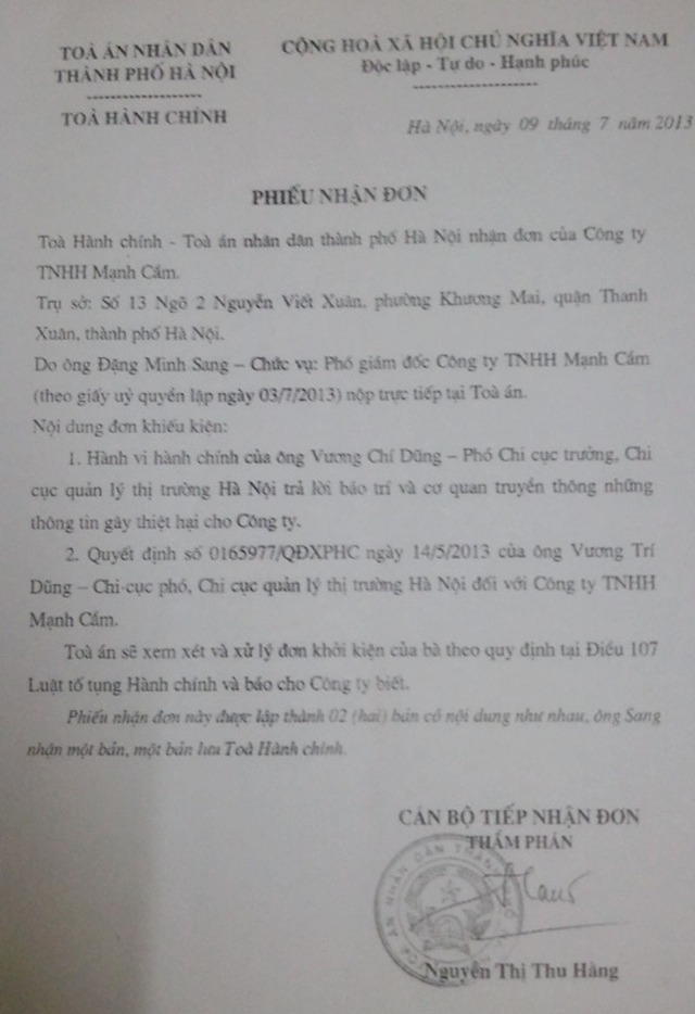Phiếu nhận đơn khởi kiện của Toà án nhân dân Tp Hà Nội.