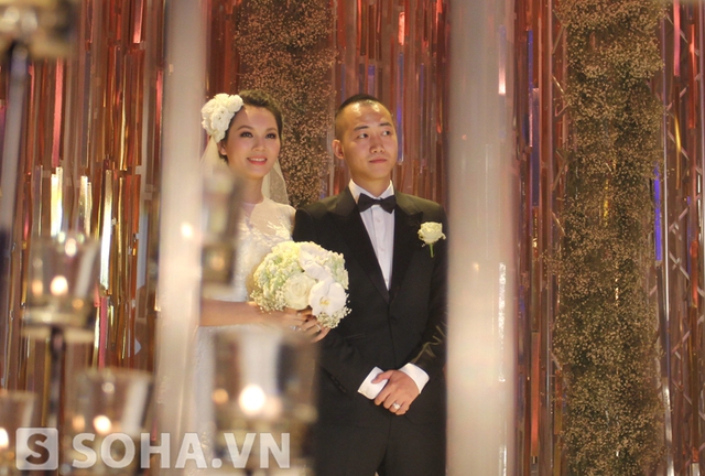 Đám cưới Phạm Ngọc Thạch và sự đổ bộ của dàn siêu xe