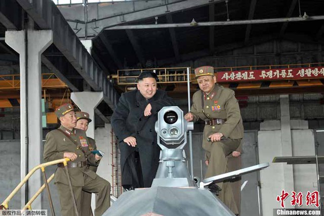  	Bởi trước đó, ngày 24/3/2013, hãng thông tấn trung ương Triều Tiên KCNA đưa tin ông Kim Jong Un thị sát đơn vị bộ đội 1501 và thăm nom công tác chế tạo một loại khí tài quân sự mới mà nước này vừa tự nghiên cứu thành công.