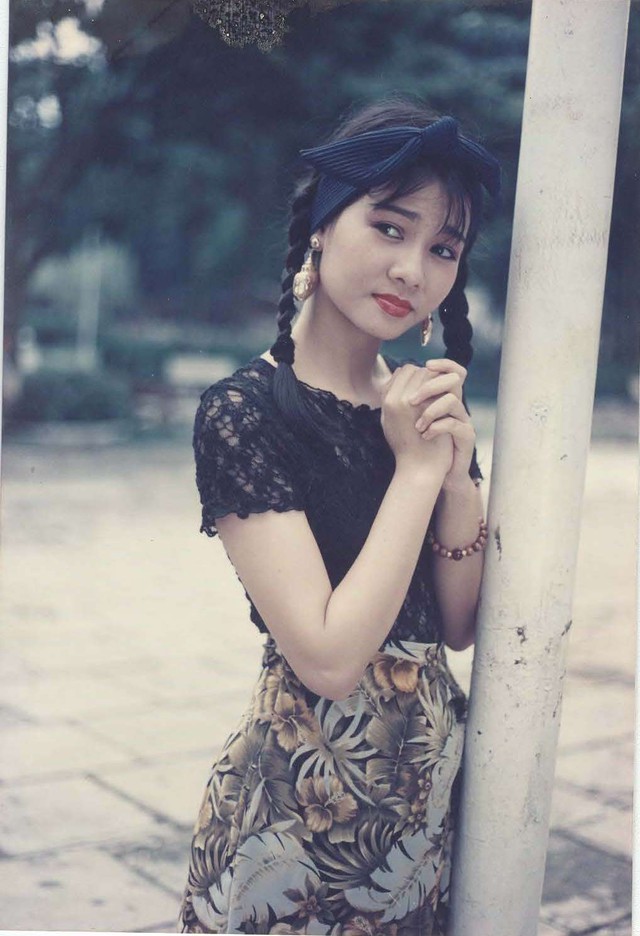 Những bức ảnh 'cực hiếm' của ca sĩ Thu Minh thời thiếu nữ