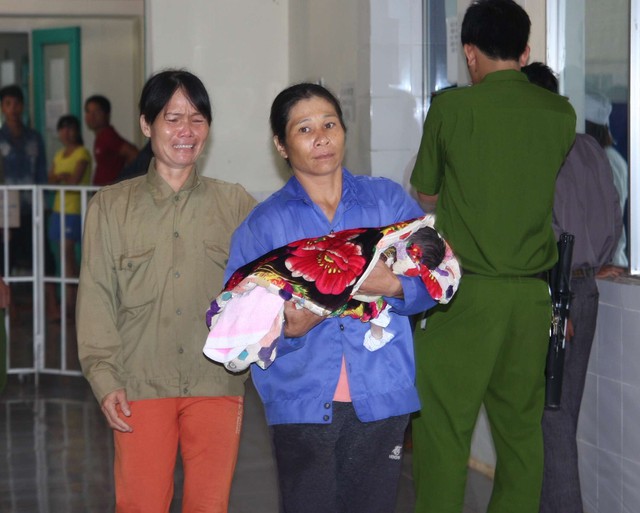 Một trong ba cháu bé bị tử vong sau khi tiêm vắc xin ở Quảng Trị (Ảnh: Dân Việt)