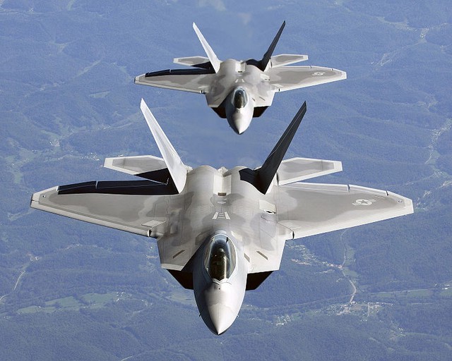 Máy bay chiến đấu F-22 Raptor của Không quân Mỹ.