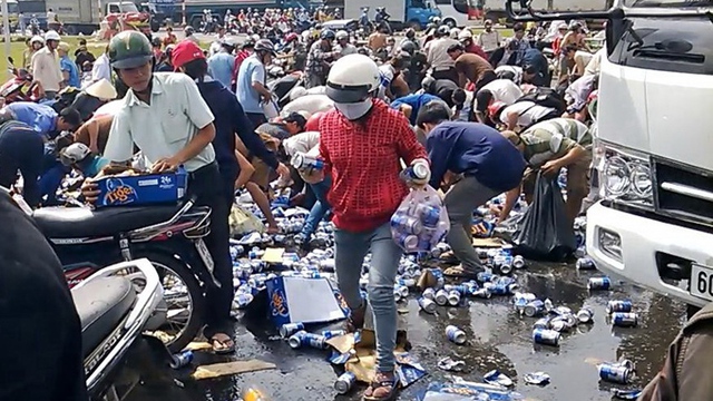 Những ngày qua, trong hàng loạt các bài báo tuyên truyền trên thông tin đại chúng, vô hình chung thương hiệu Tiger đang bị nhúng bên cạnh những thông tin phản cảm.