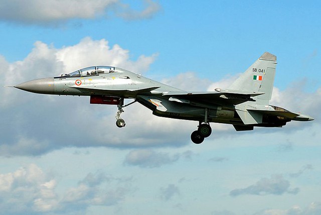  	Tiêm kích đa năng Sukhoi Su-30MKI của không quân Ấn Độ