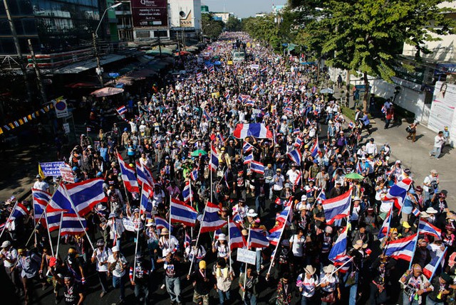 Người biểu tình chống chính phủ tham gia chiến dịch “đóng cửa thủ đô Bangkok” ở Thái Lan.