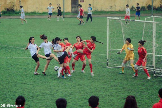 Các chị đang theo xu hướng V-League?