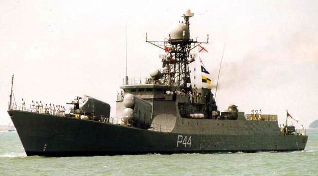 Dự án đóng tàu bắt đầu được triển khai từ năm 1984 và hoàn thành vào năm 1991 với tất cả 4 tàu được đóng gồm P49 Khukri, P47 Khanjar, P46 Kuthar và P44 Kirpan.