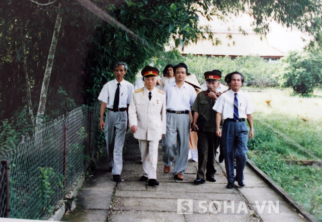 Đại tướng trong 1 lần về thăm quê hương Bác Hồ tại Kim Liên (Nam Đàn, Nghệ An).