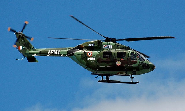 Tàu không có hangar nhưng sàn đáp ở đuôi cho phép tiếp nhận 1 trực thăng vũ trang hạng nhẹ HAL Dhruv