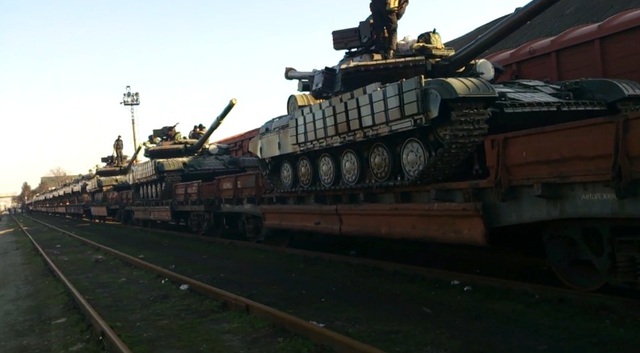 Xe tăng của lữ đoàn tăng thiết giáp 72 từ Bila Tserkva.