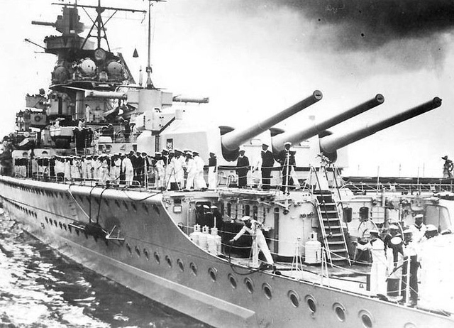 Tàu Graf Spee, một trong 3 thiết giáp hạm mini