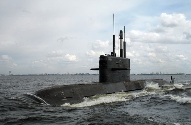 Tàu ngầm lớp Lada