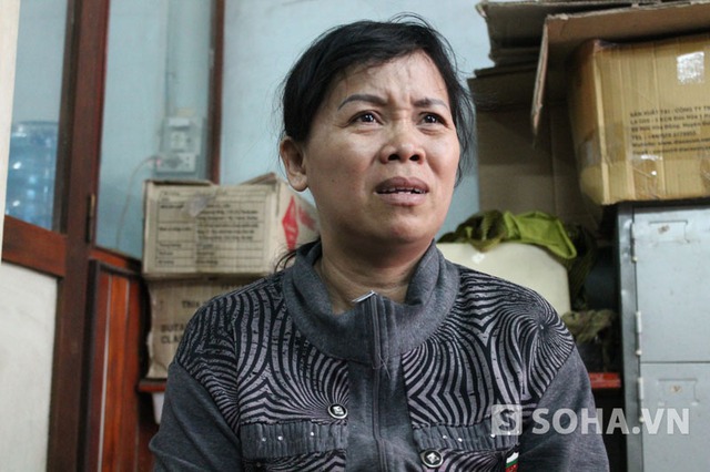 Mẹ cháu Tuyền lo lắng kể lại sự việc con mình mất tích hơn một năm nay
