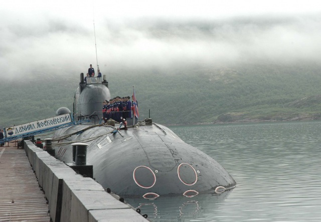 Tàu ngầm St. Daniil Moskovsky. Con tàu được đặt ky năm 1989 và đưa vào phục vụ vào năm 1990. Nó từng được biết đến với tên gọi K-414, đến năm 1996 mới được đổi tên thành Daniil Moskovsky, 