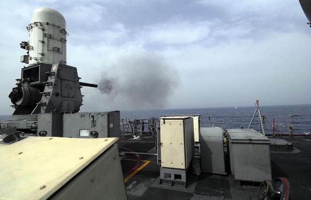 Hệ thống phòng thủ tầm gần CIWS trên tàu USS Taylor