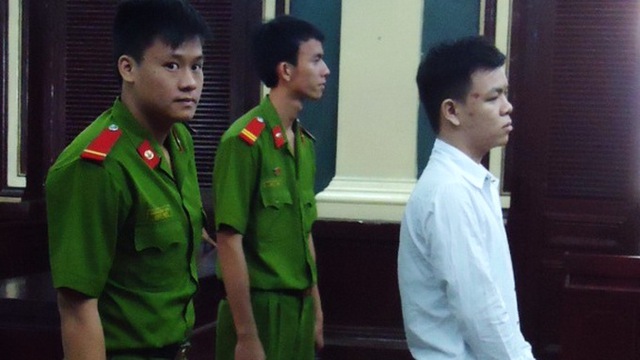 Trần Đức Hậu tại phiên toà sáng 2-1-2014