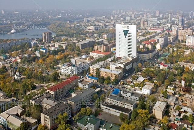 Thành phố Donetsk đang phát triển nhanh chóng, là trung tâm kinh tế, công nghiệp và khoa học của Ukraine.