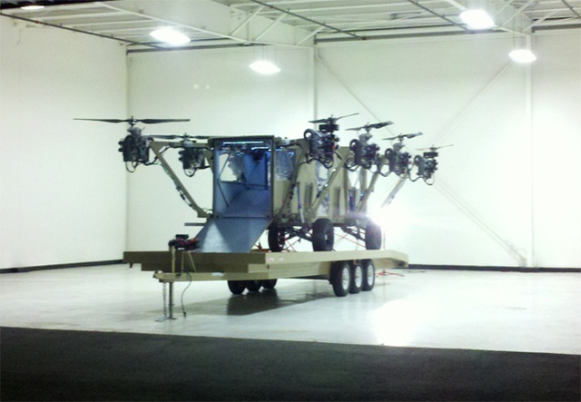 Khi chạy trên bộ, nó có tốc độ từ 30 - 112 km/h. Xe bay này có thể vào lọt trong khoang một chiếc trực thăng CV-22 Osprey.