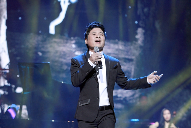 Ca khúc Mẹ qua giọng hát trầm ấm của Tấn Minh nhận được nhiều lời khen từ khán giả yêu nhạc.
