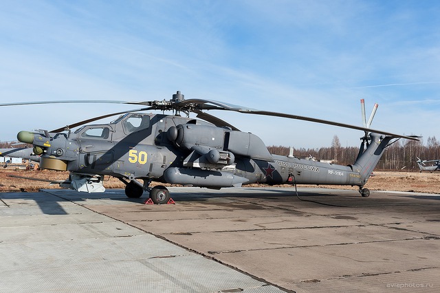 Là dòng trực thăng tấn công thế hệ mới của Nga, Mi-28N được trang bị nhiều thiết bị điện tử và vũ khí hiện đại. Dòng trực thăng Mi-28N được thiết kế chuyên cho nhiệm vụ tấn công nên đã được loại bỏ khoang chứa quân như ở trực thăng Mi-24. Mi-28N thiết kế cho 2 phi công điều khiển, trực thăng trang bị 2 động cơ Klimov TV3-117/VK-2500 giúp Mi-28N bay với tốc độ tối đa 324km/giờ, tải trọng 10,5 tấn, tầm hoạt động 1.105km.